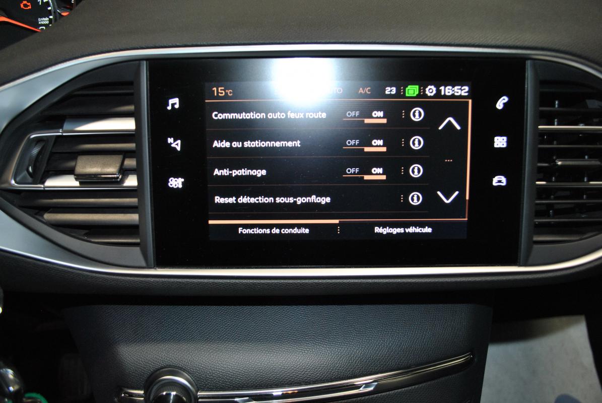 Peugeot 308 - II (2) 1.5 BLUEHDI 130 ACTIVE PACK