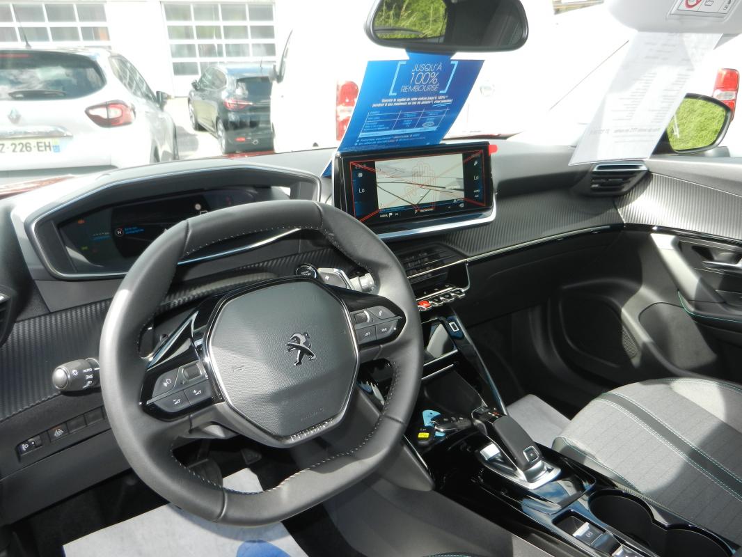 Peugeot 2008 - II 1.5 BLUEHDI 130 EAT8 ALLURE PACK