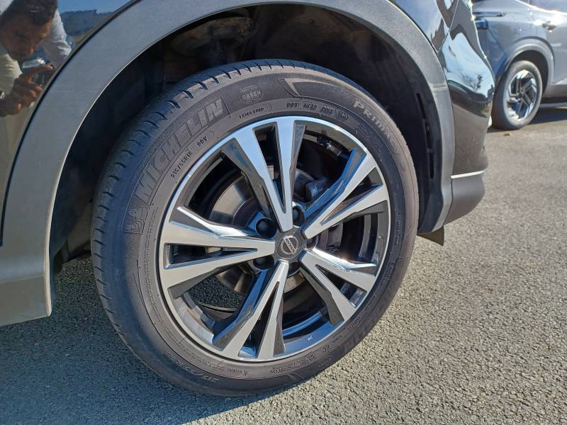 Nissan Qashqai - 1.3 DIG-T 140 N-Connecta