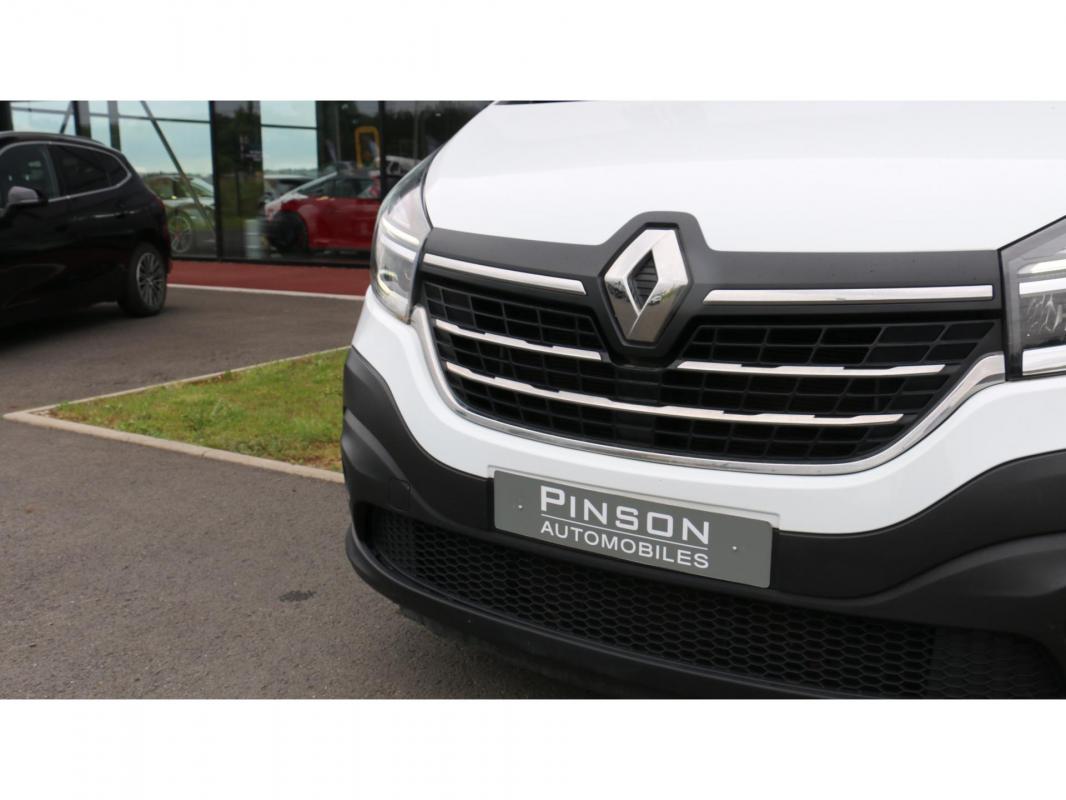 Renault Trafic - L2H1 1300 Kg 2.0 dCi - 120 III FOURGON Grand Confort PHASE 2