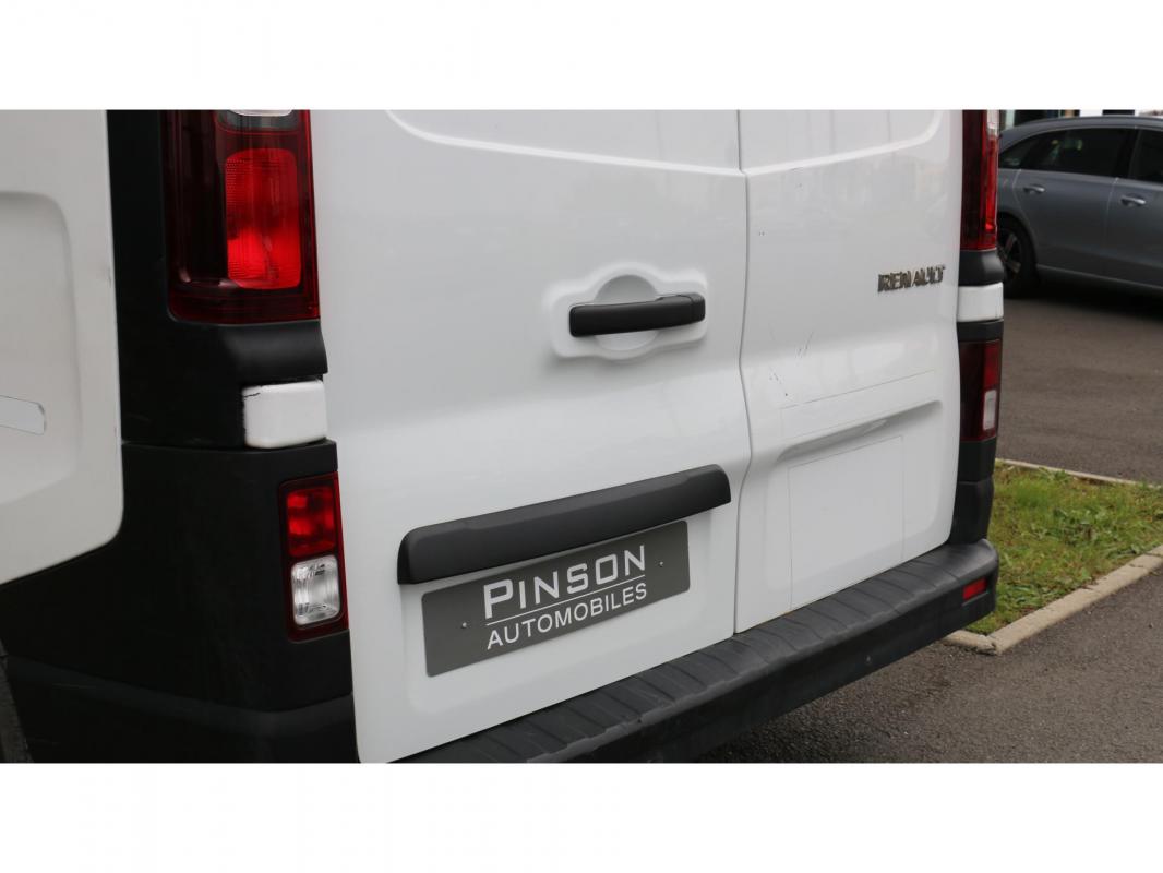 Renault Trafic - L2H1 1300 Kg 2.0 dCi - 120 III FOURGON Grand Confort PHASE 2