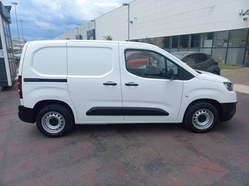 Toyota Proace City - MEDIUM 1.5L 130 D-4D BVM6 BUSINESS