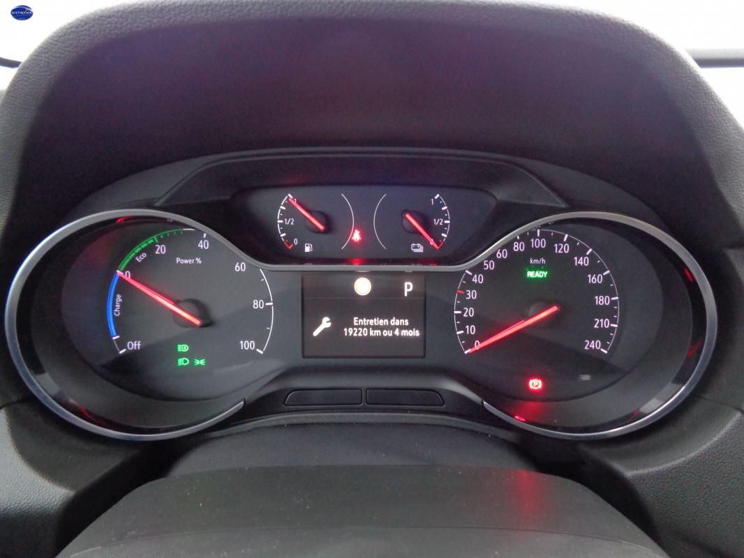 Opel Grandland X - 1.6 HYBRID TURBO 300 AT8 ULTIMATE