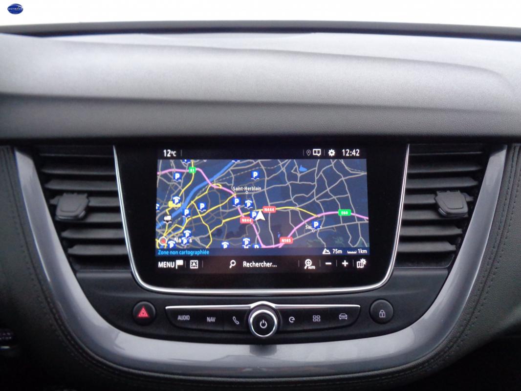 Opel Grandland X - 1.6 HYBRID TURBO 300 AT8 ULTIMATE